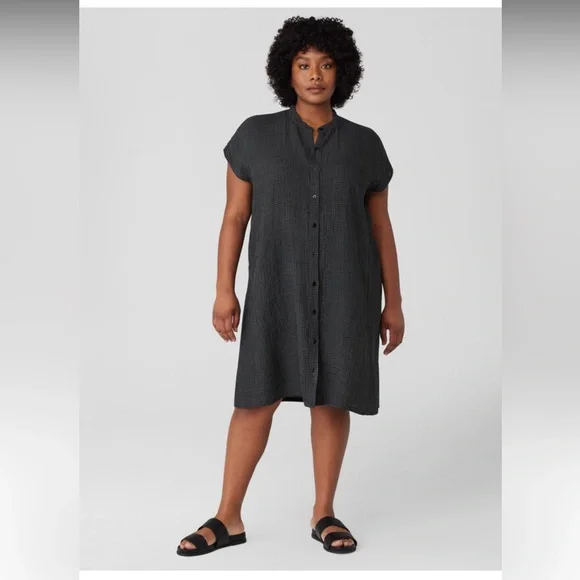 Eileen Fisher Puckered Organic Linen Shirtdress

Boxy Fit, Knee Length - Picture 4 of 5